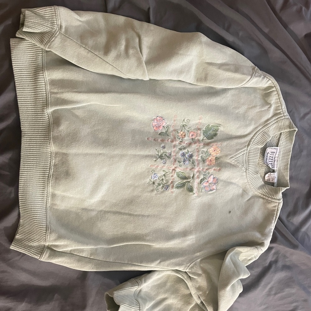Green Floral Embroidered Sweatshirt